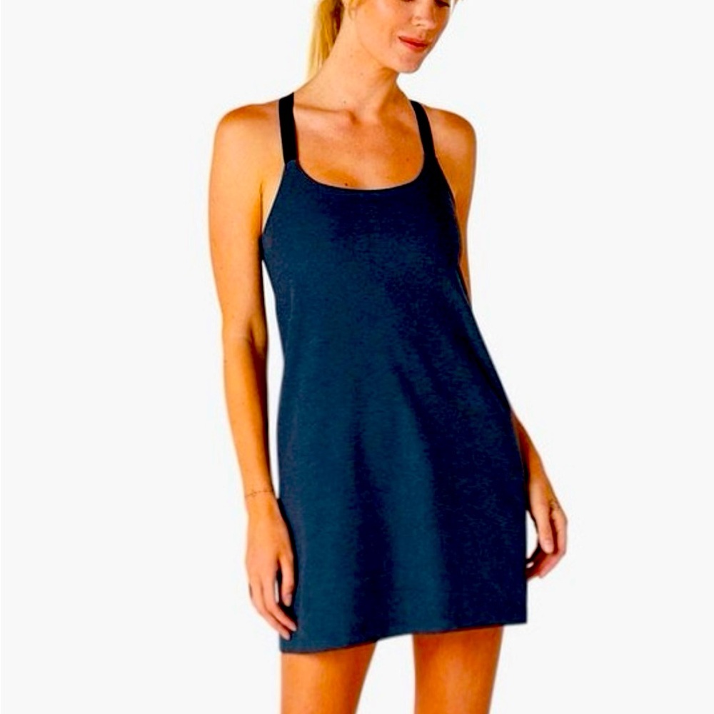 Beyond Yoga Spacedye Move It Dress size small. Navy